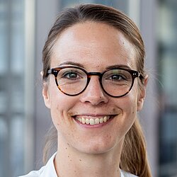 Dr Katarina Stete